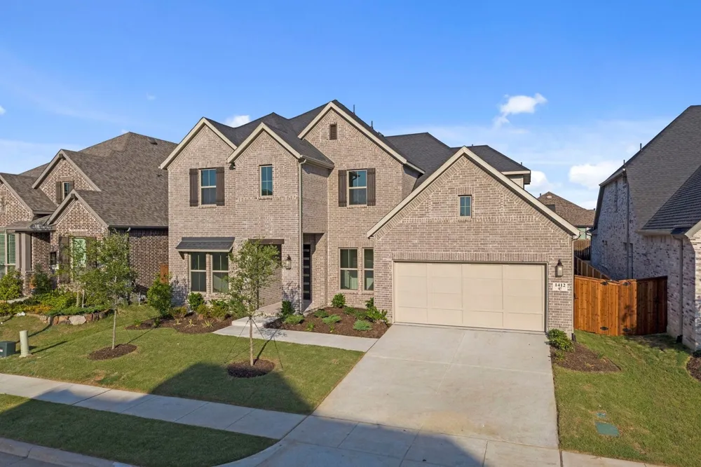 1412 Buttercup Avenue Aubrey, TX 76227