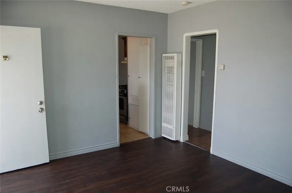 422 W Palm Street #424 1/2D Compton, CA 90220
