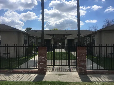 422 W Palm Street #424 1/2D