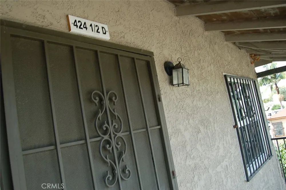 422 W Palm Street #424 1/2D Compton, CA 90220