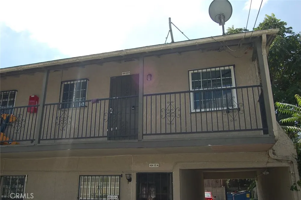 422 W Palm Street #424 1/2D Compton, CA 90220