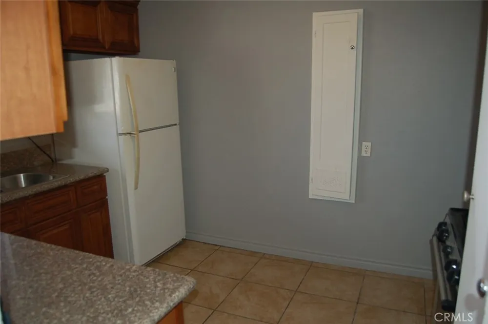 422 W Palm Street #424 1/2D Compton, CA 90220
