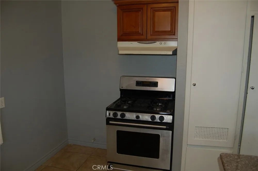 422 W Palm Street #424 1/2D Compton, CA 90220