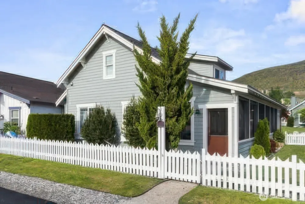 100 Timbuktu Lane Oroville, WA 98844