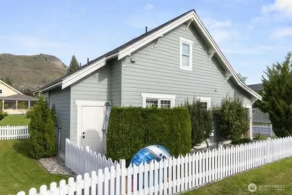 100 Timbuktu Lane Oroville, WA 98844