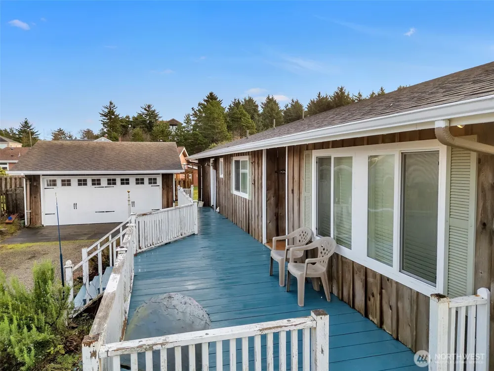 23716 J PLACE Ocean Park, WA 98640