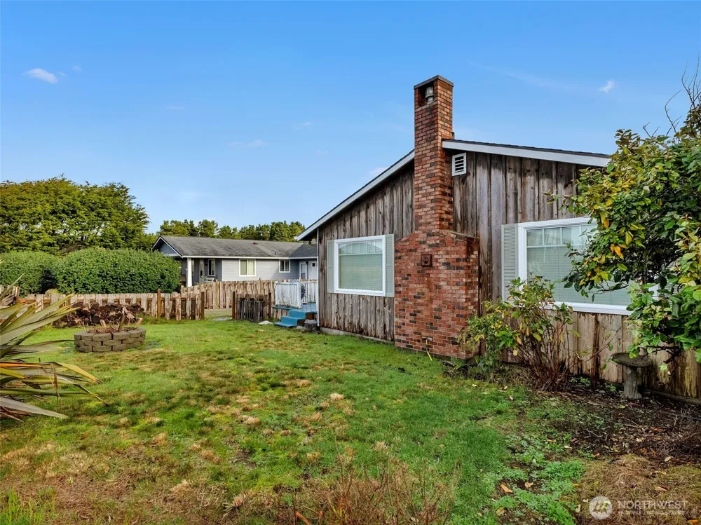 23716 J PLACE Ocean Park, WA 98640