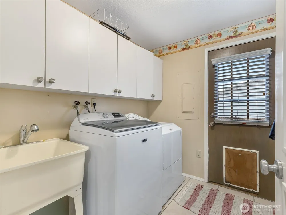 23716 J PLACE Ocean Park, WA 98640