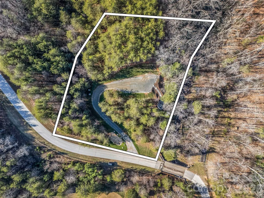 61 Deep Gap Farm Road E Mill Spring, NC 28756