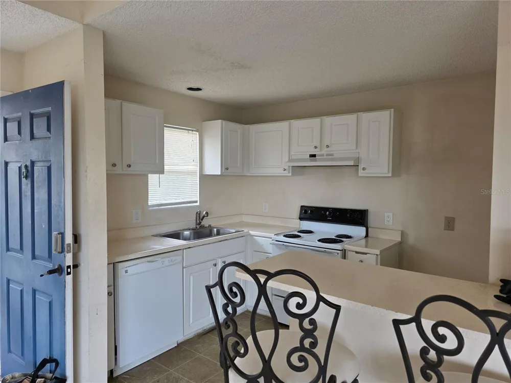 115 112TH AVENUE NE #1024 St Petersburg, FL 33716