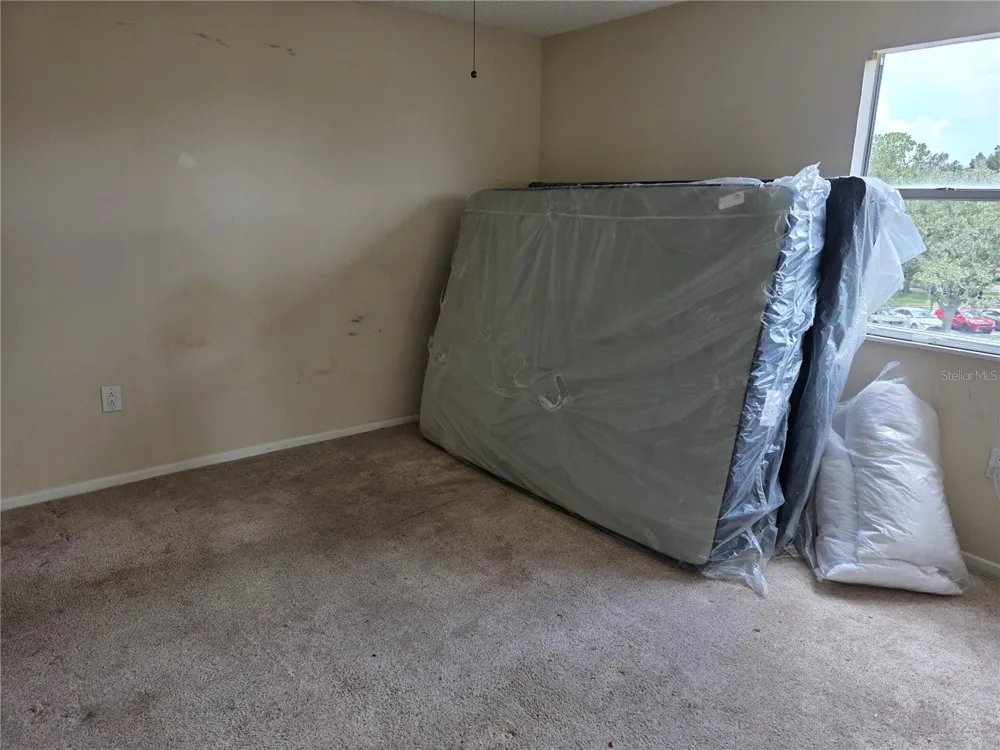 115 112TH AVENUE NE #1024 St Petersburg, FL 33716
