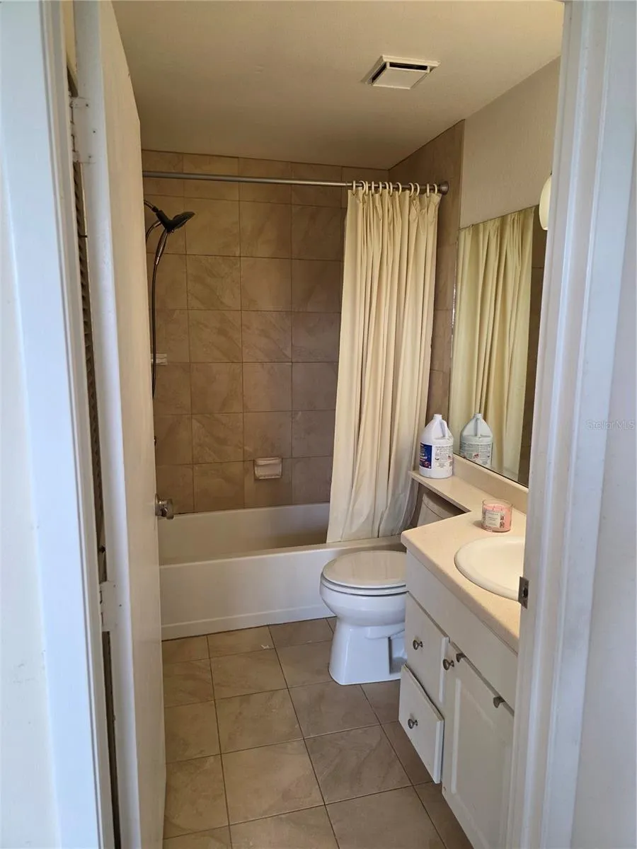 115 112TH AVENUE NE #1024 St Petersburg, FL 33716