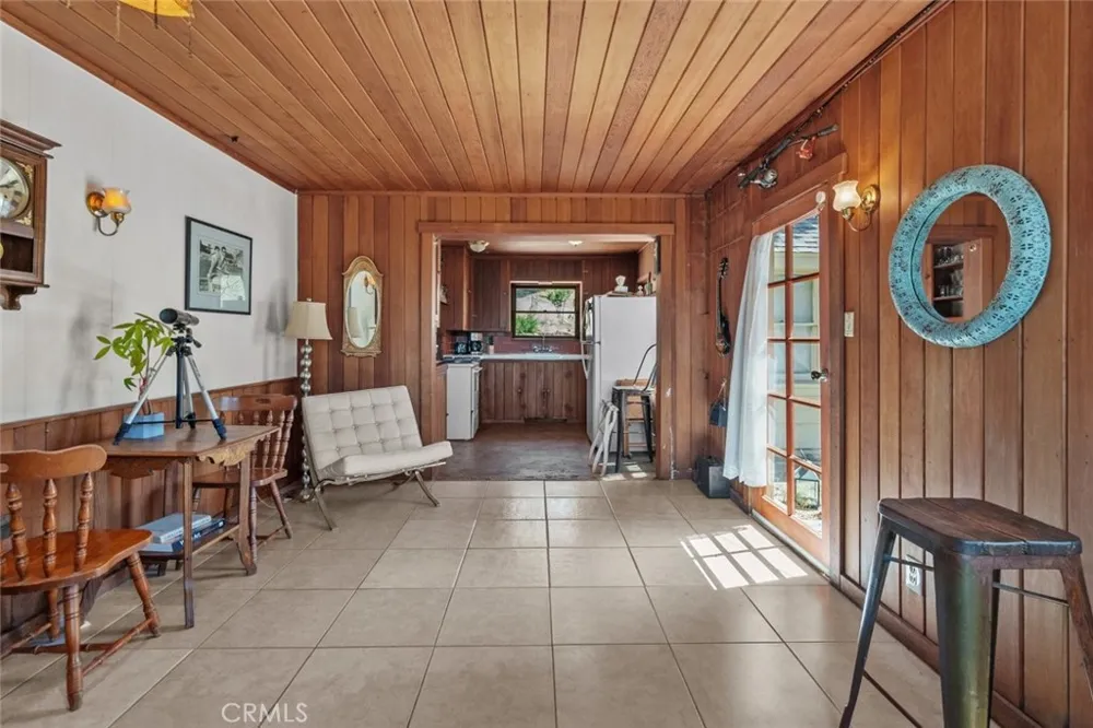 39813 Calle Carona Green Valley, CA 91390