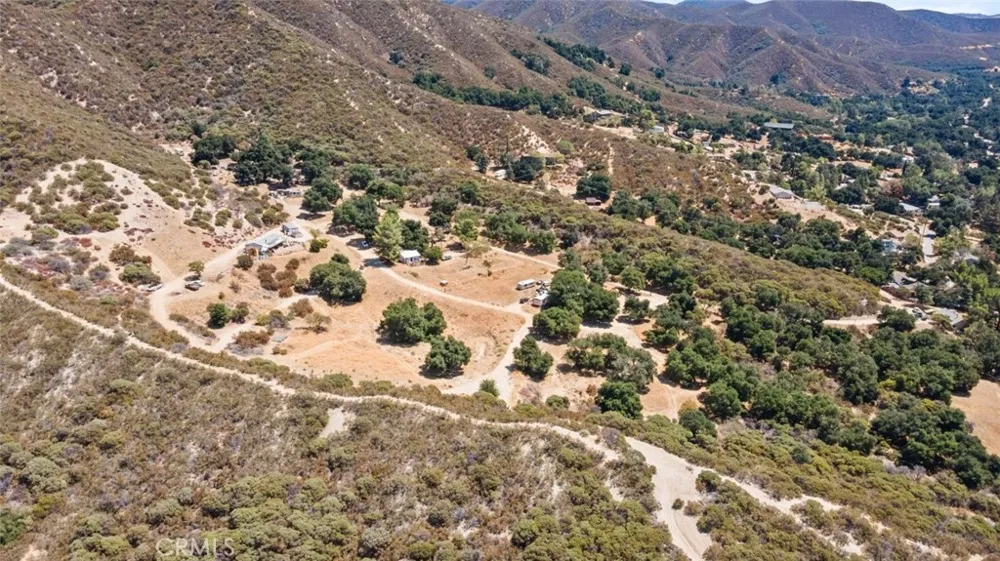 39813 Calle Carona Green Valley, CA 91390