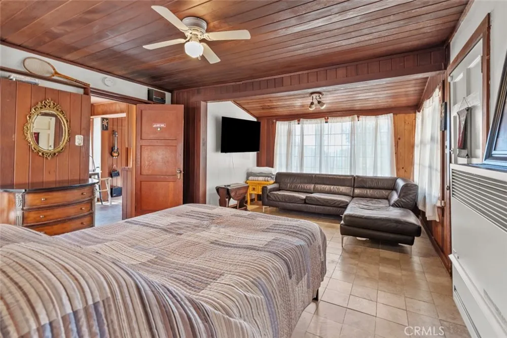 39813 Calle Carona Green Valley, CA 91390