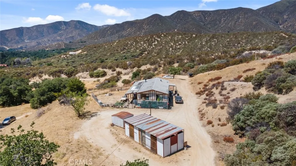 39813 Calle Carona Green Valley, CA 91390