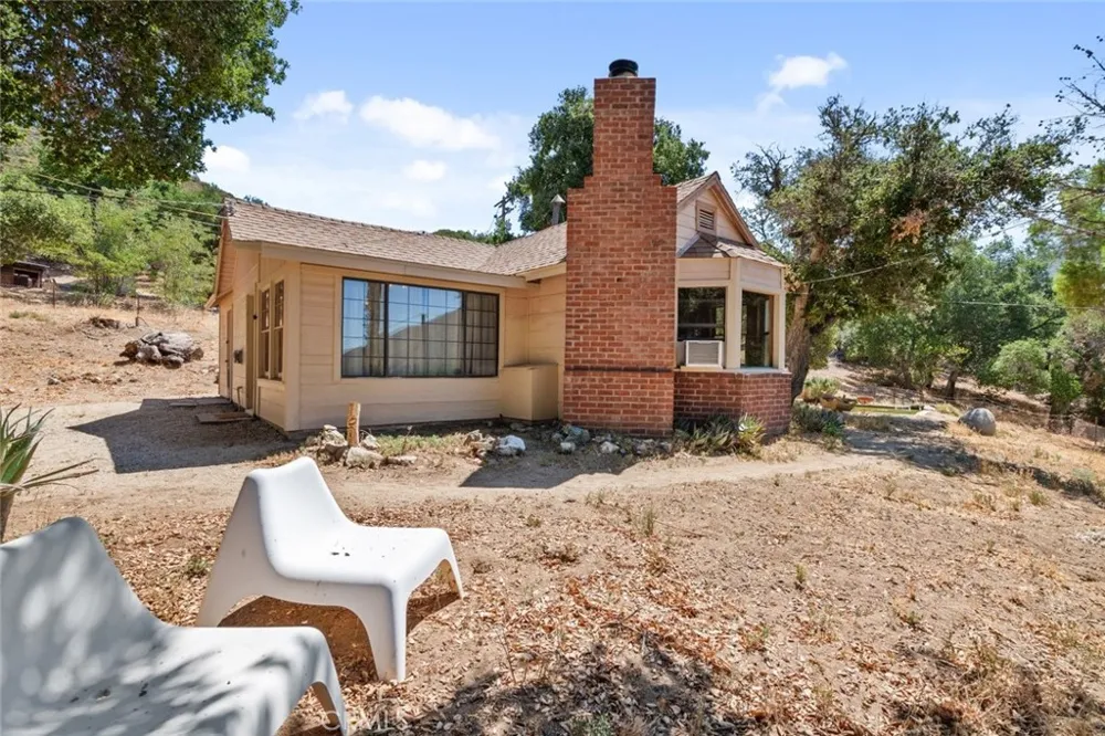 39813 Calle Carona Green Valley, CA 91390