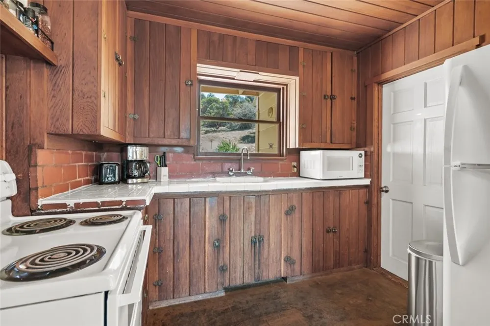39813 Calle Carona Green Valley, CA 91390