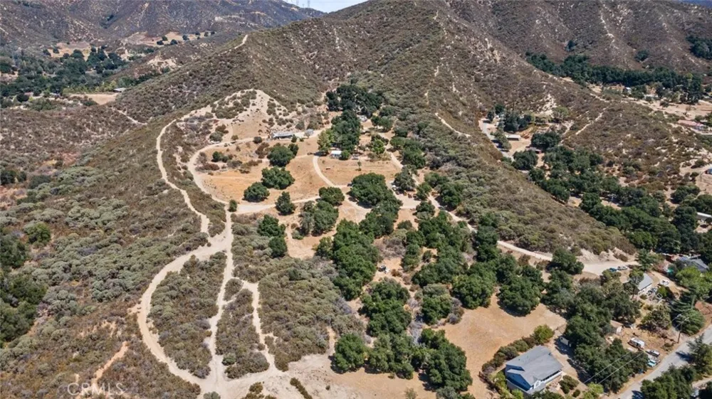 39813 Calle Carona Green Valley, CA 91390