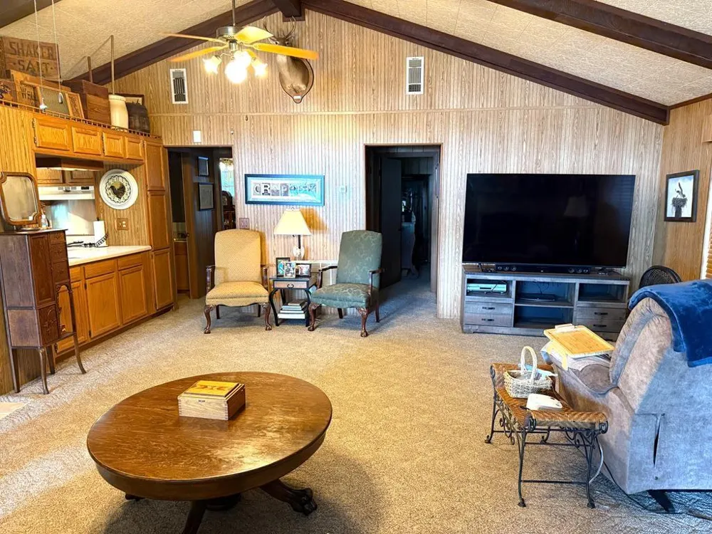 719 Hickory Hill Drive Burkeville, TX 75932