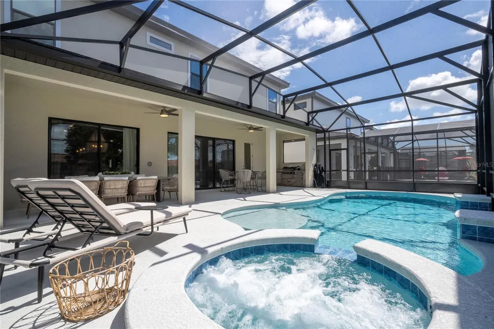 5887 HIGH SEAS DRIVE Orlando, FL 32821