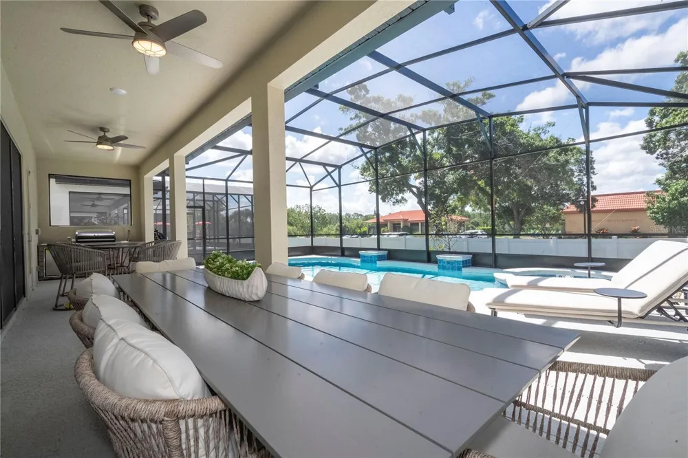 5887 HIGH SEAS DRIVE Orlando, FL 32821