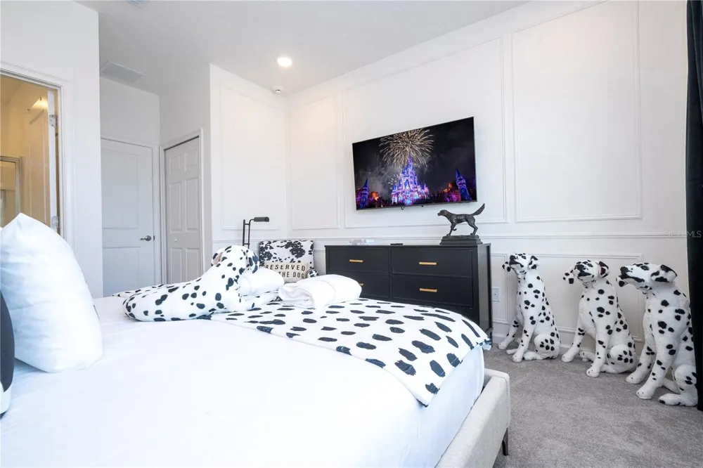 5887 HIGH SEAS DRIVE Orlando, FL 32821
