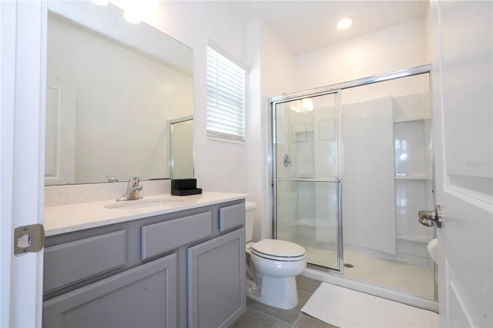 5887 HIGH SEAS DRIVE Orlando, FL 32821