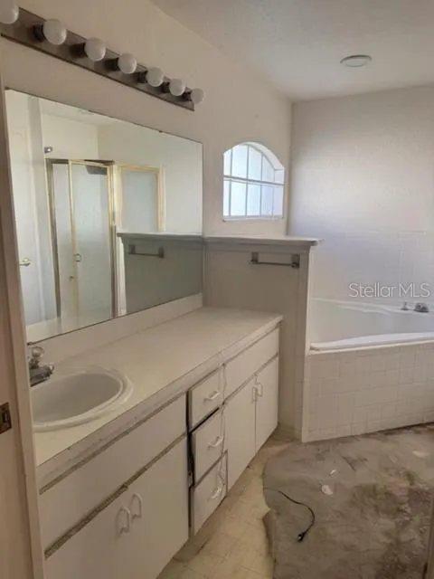 702 TARTAN LOOP Lake Wales, FL 33853
