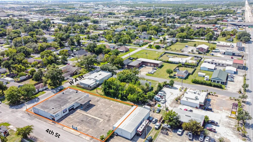 130 S 4th Street #1 La Porte, TX 77571
