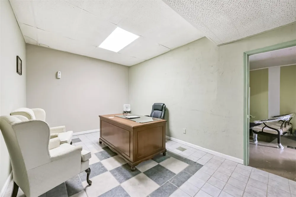 130 S 4th Street #1 La Porte, TX 77571