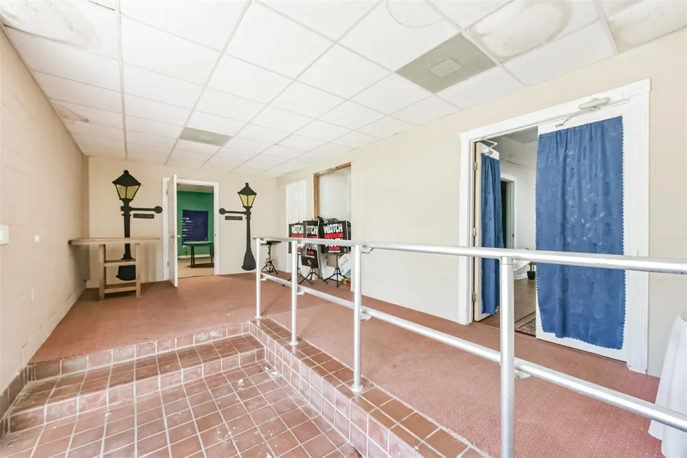 130 S 4th Street #1 La Porte, TX 77571