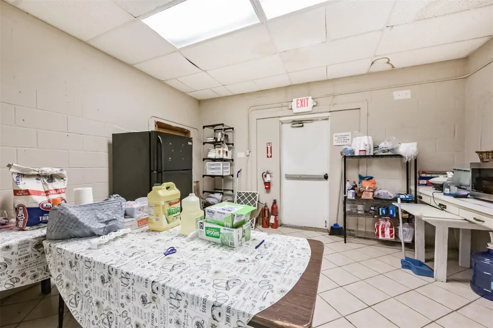 130 S 4th Street #1 La Porte, TX 77571