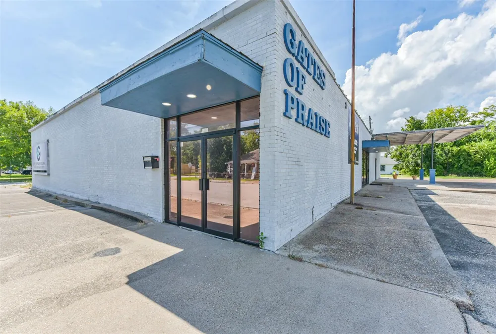 130 S 4th Street #1 La Porte, TX 77571