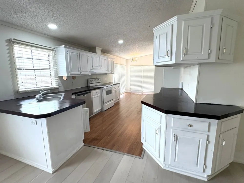 366 County Road 123 Buckholts, TX 76518