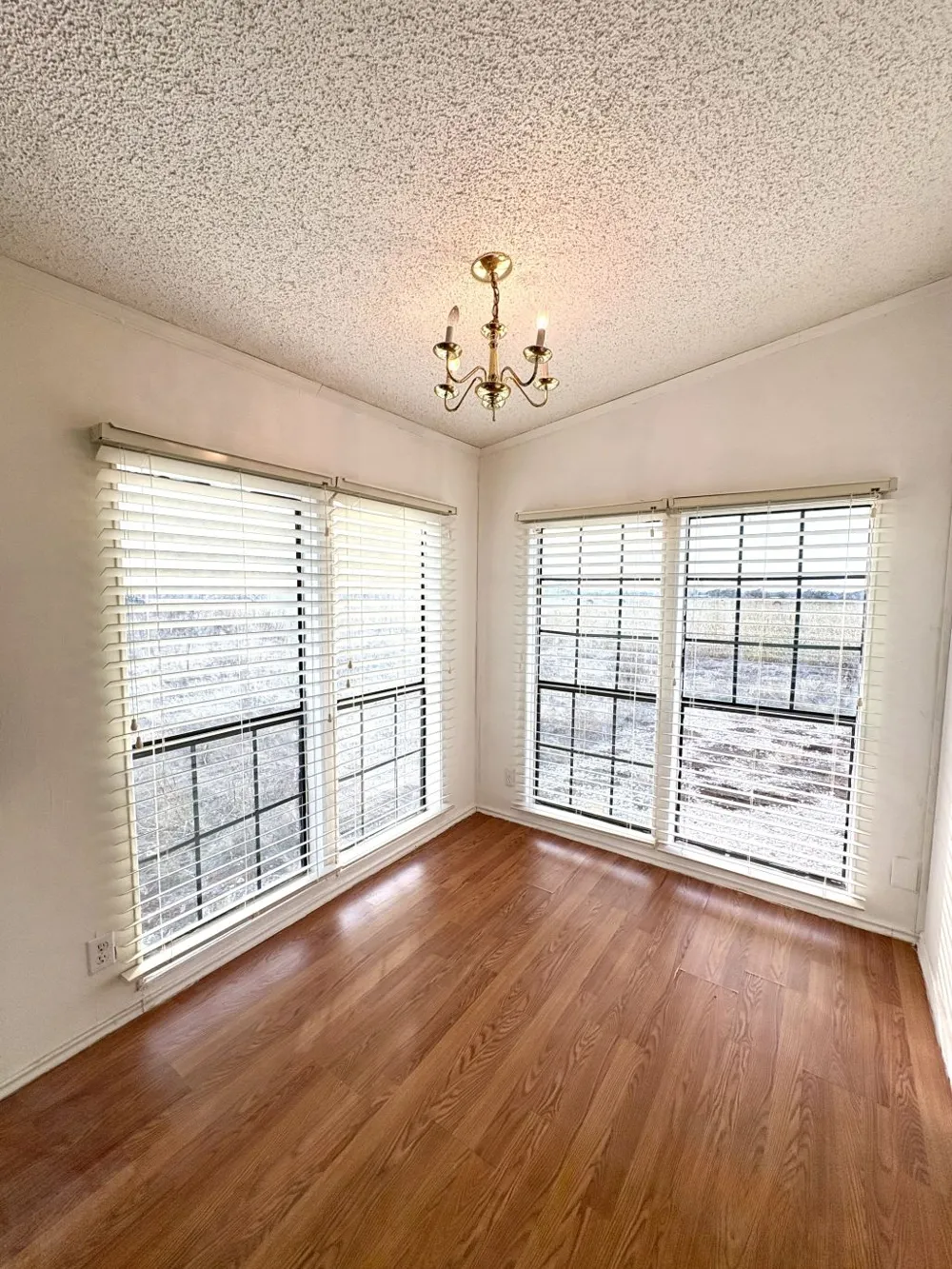 366 County Road 123 Buckholts, TX 76518