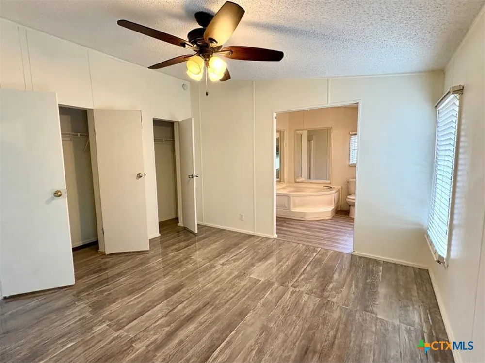 366 County Road 123 Buckholts, TX 76518