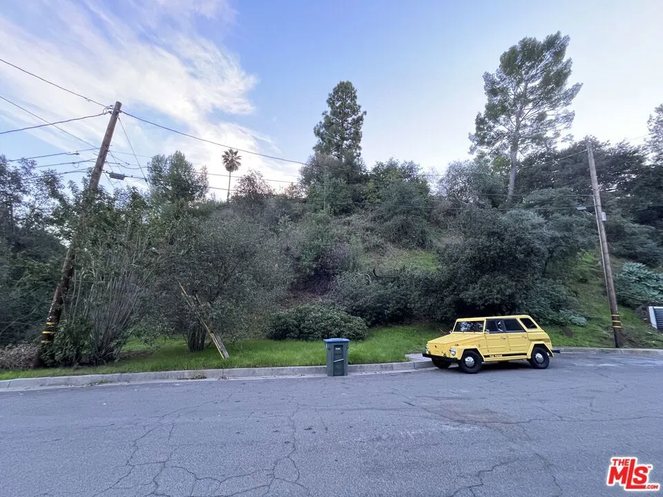 1450 Marianna Road Pasadena, CA 91105