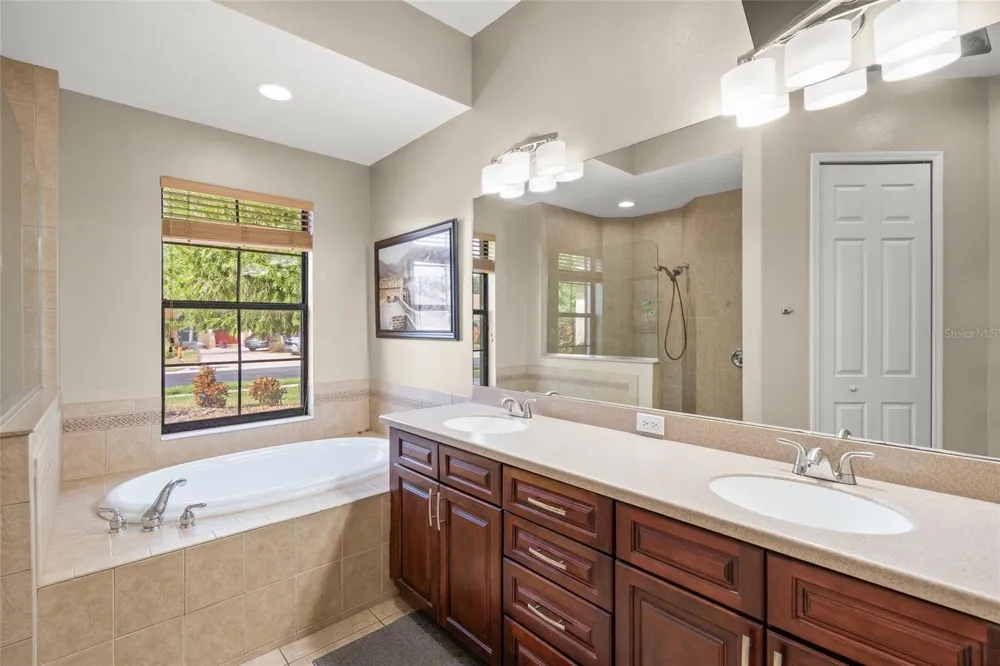 5343 NATHANIEL PLACE Sarasota, FL 34233