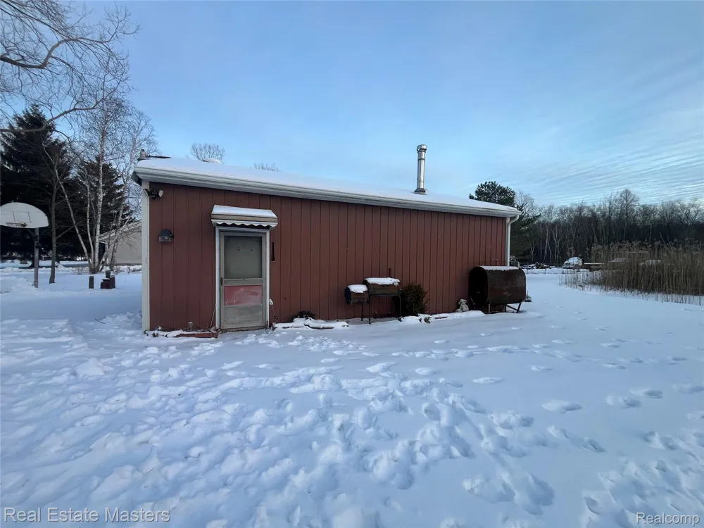 5117 Ravenswood Road Kimball Township, MI 48074