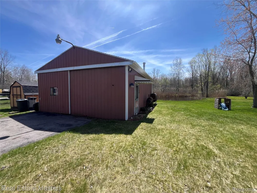 5117 Ravenswood Road Kimball Township, MI 48074