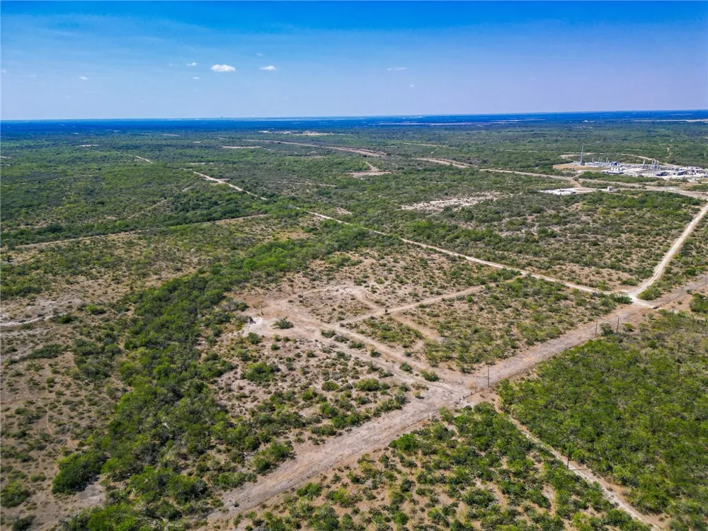 3189 County Road 407 Karnes City, TX 78113