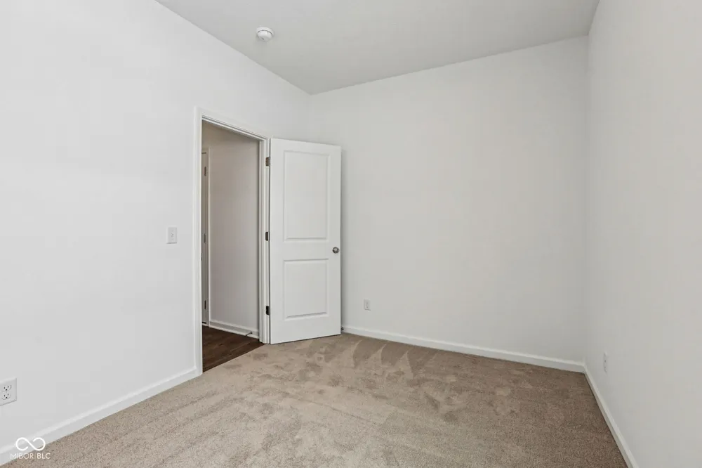 12140 Olivine Avenue Cumberland, IN 46229