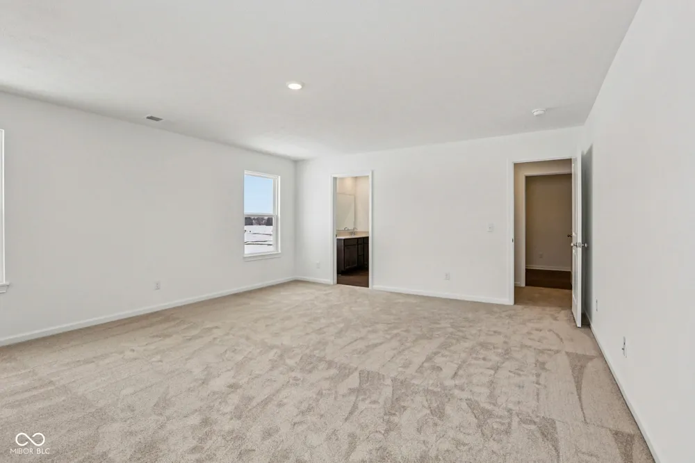 12140 Olivine Avenue Cumberland, IN 46229