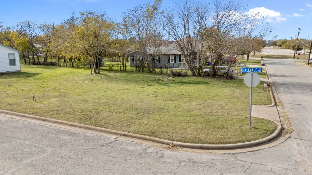 8707 Ronnie Street White Settlement, TX 76108