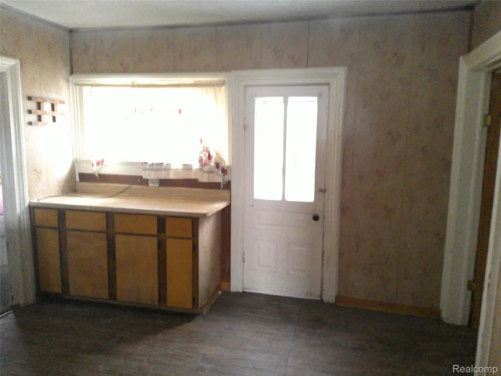 8405 Vassar Road Genesee Charter Township, MI 48458