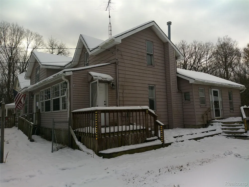 8405 Vassar Road Genesee Charter Township, MI 48458