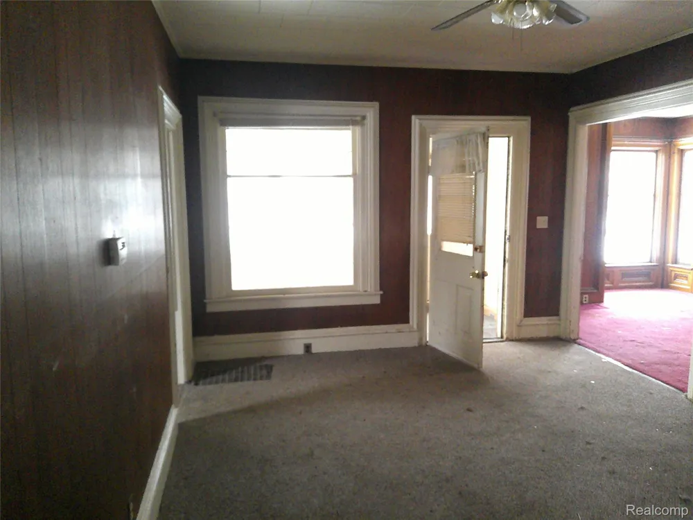 8405 Vassar Road Genesee Charter Township, MI 48458