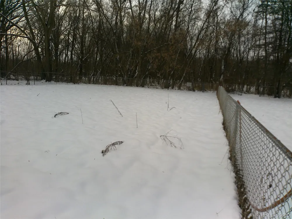 8405 Vassar Road Genesee Charter Township, MI 48458