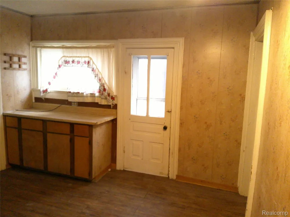 8405 Vassar Road Genesee Charter Township, MI 48458